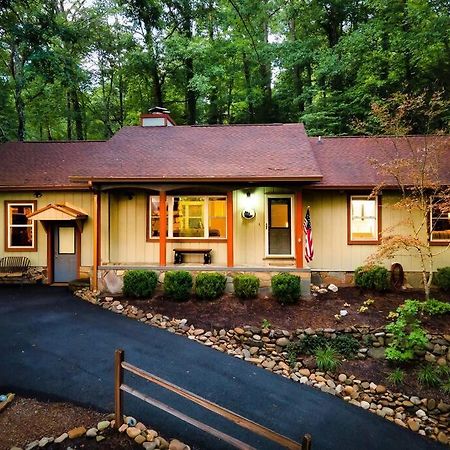 Beautiful Chalet With Fireplace And Large Game Room Gatlinburg Exterior foto