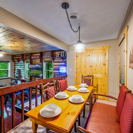 Beautiful Chalet With Fireplace And Large Game Room Gatlinburg Exterior foto