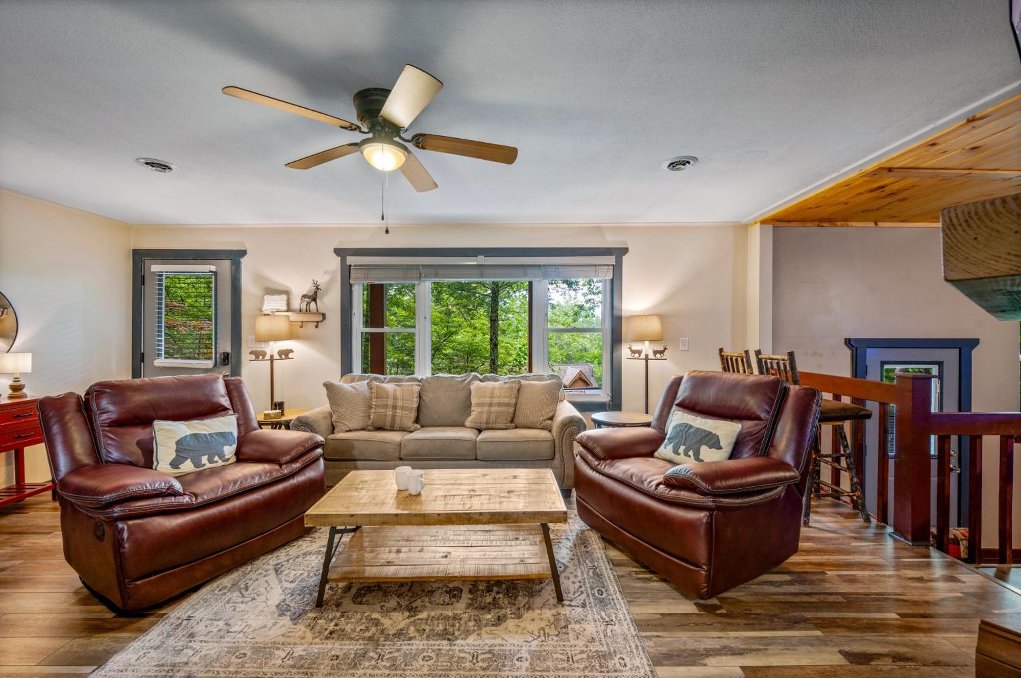 Beautiful Chalet With Fireplace And Large Game Room Gatlinburg Exterior foto