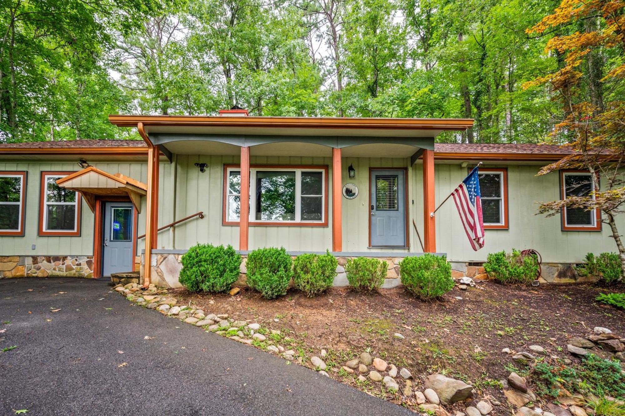 Beautiful Chalet With Fireplace And Large Game Room Gatlinburg Exterior foto
