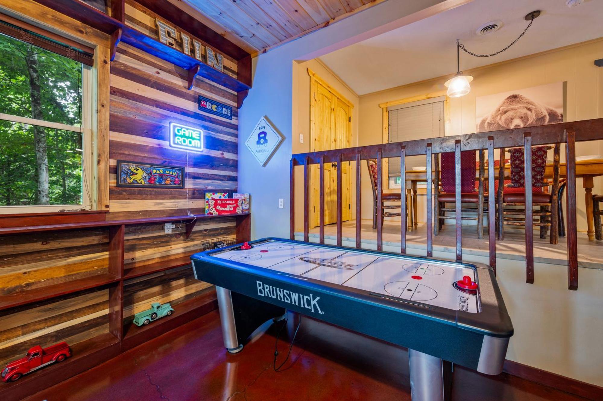 Beautiful Chalet With Fireplace And Large Game Room Gatlinburg Exterior foto